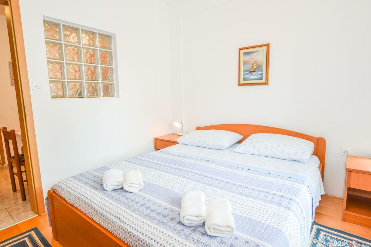 Apartment Darinka Pula Buitenkant foto