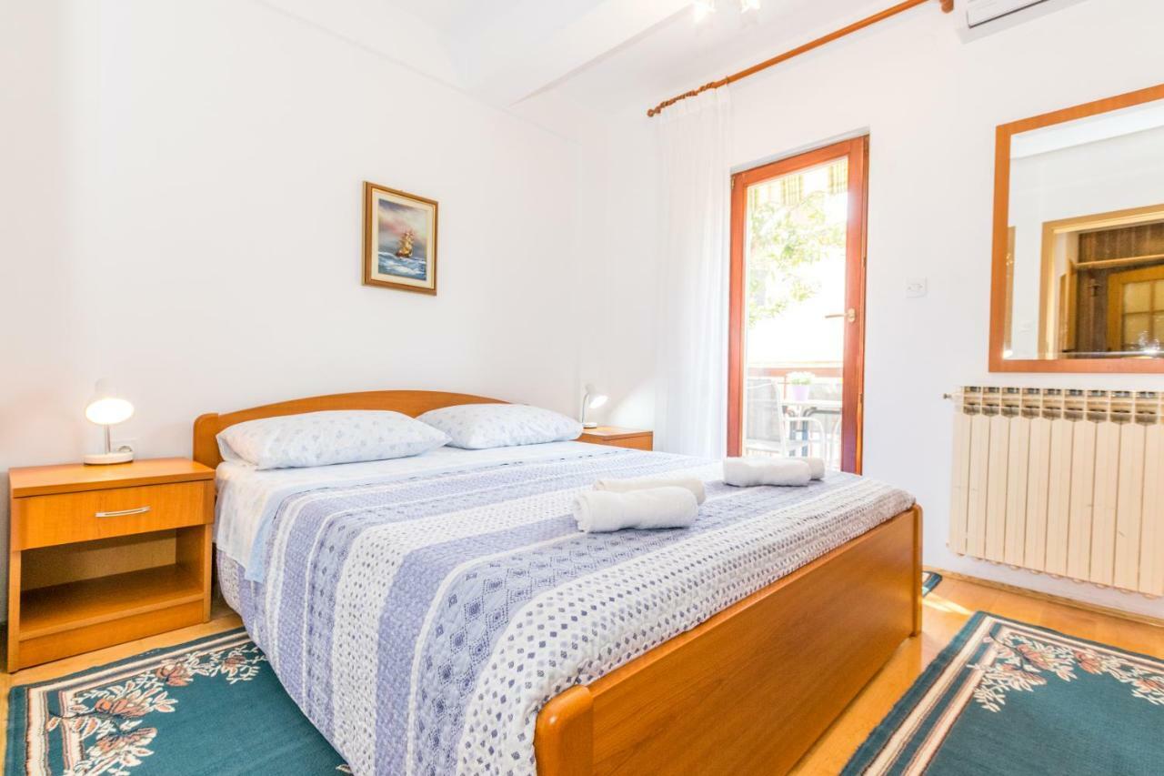 Apartment Darinka Pula Buitenkant foto