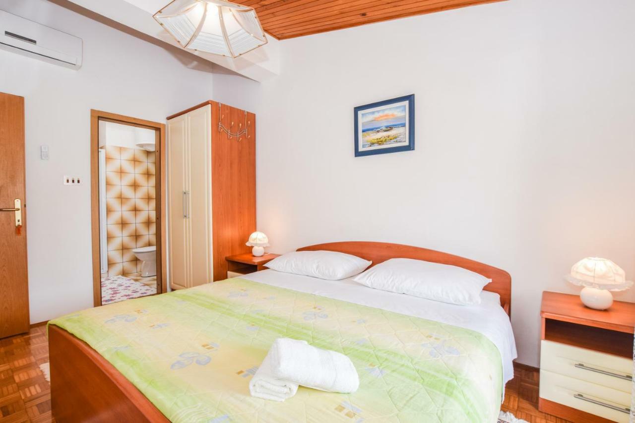 Apartment Darinka Pula Buitenkant foto