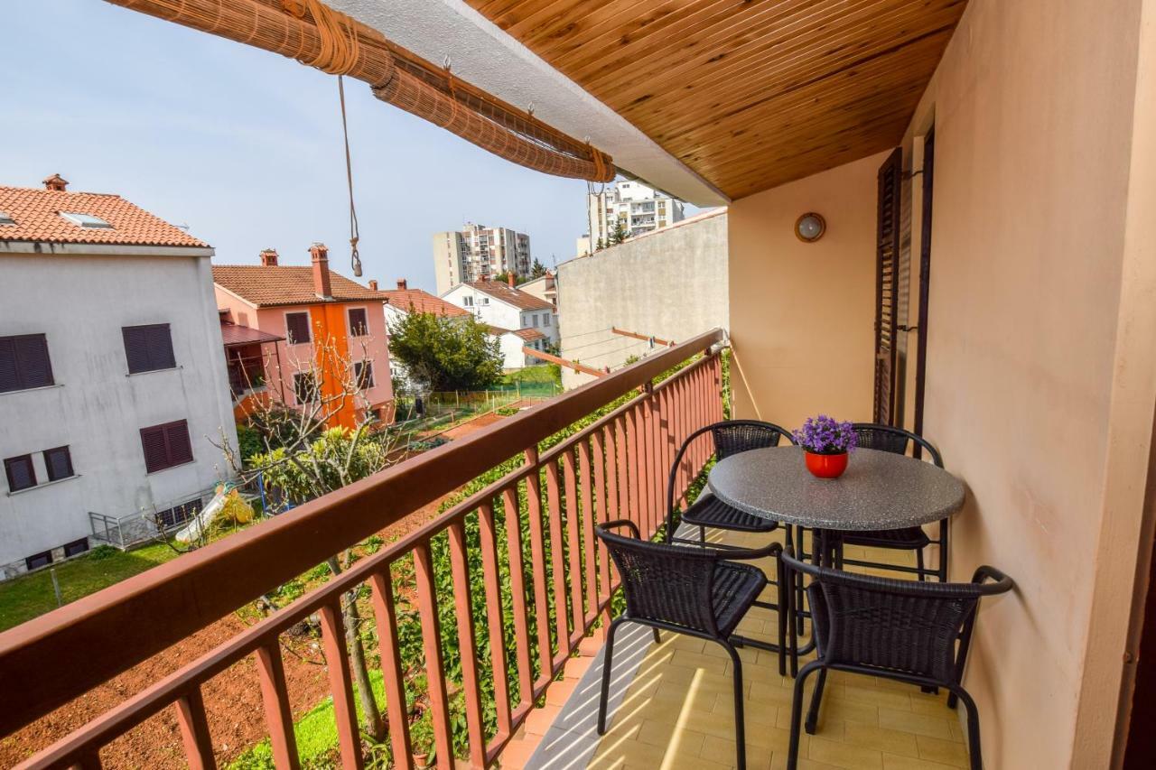 Apartment Darinka Pula Buitenkant foto